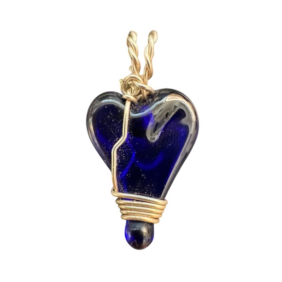 Blue Stone Heart Wired Handcrafted Pendant Silver - Picture 5 of 9
